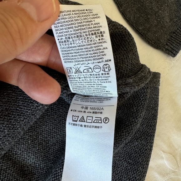 Old Navy‎ Women's Gray Long Sleeve Knit Lightweight Sweater Medium Rolled Neck - Picture 7 of 12